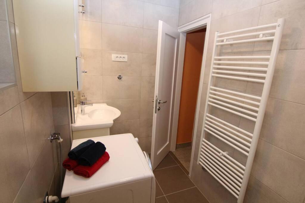 Fast Friend - Cozy Apartment In The Center With Private Garage Ριέκα Εξωτερικό φωτογραφία