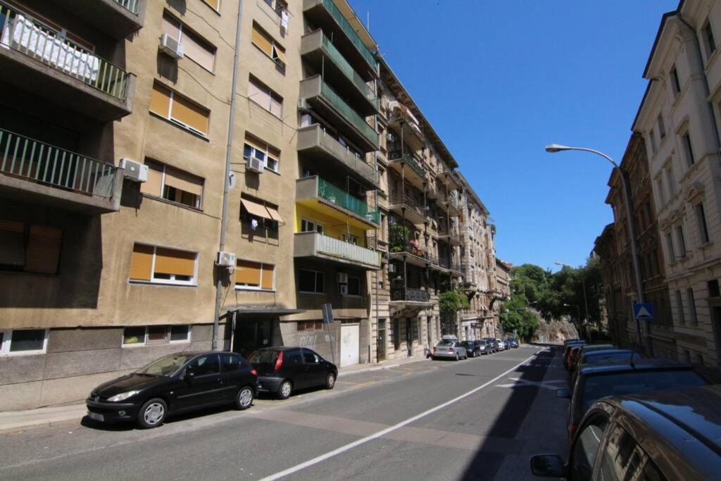 Fast Friend - Cozy Apartment In The Center With Private Garage Ριέκα Εξωτερικό φωτογραφία