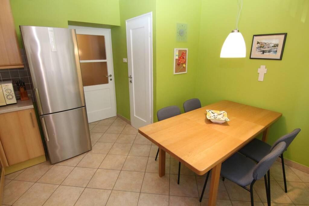 Fast Friend - Cozy Apartment In The Center With Private Garage Ριέκα Εξωτερικό φωτογραφία
